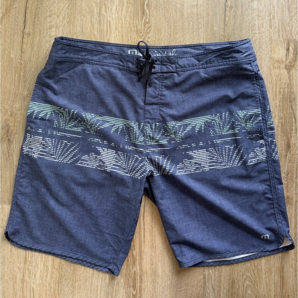 Travis Mathew Park The Shark Swim Trunk Mens Size 42 Blue 9" Inseam Preppy